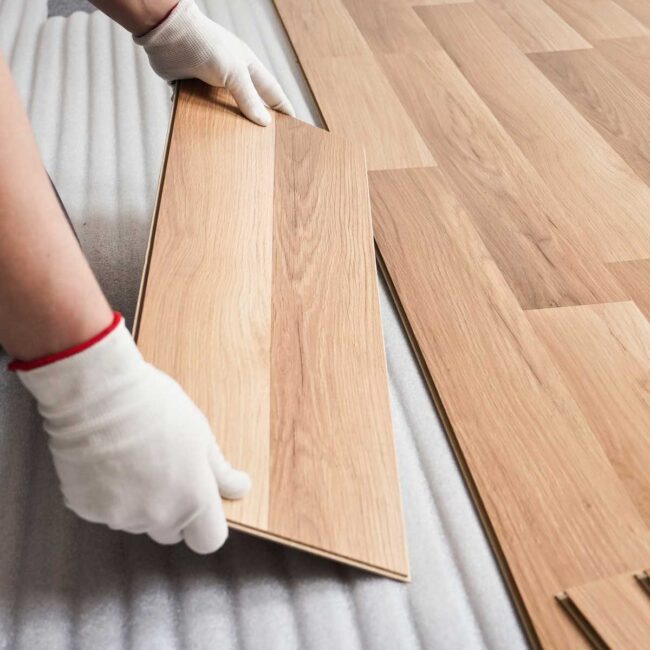 Laminate Flooring in Southwest Florida Laying Laminate Flooring in Southwest Florida